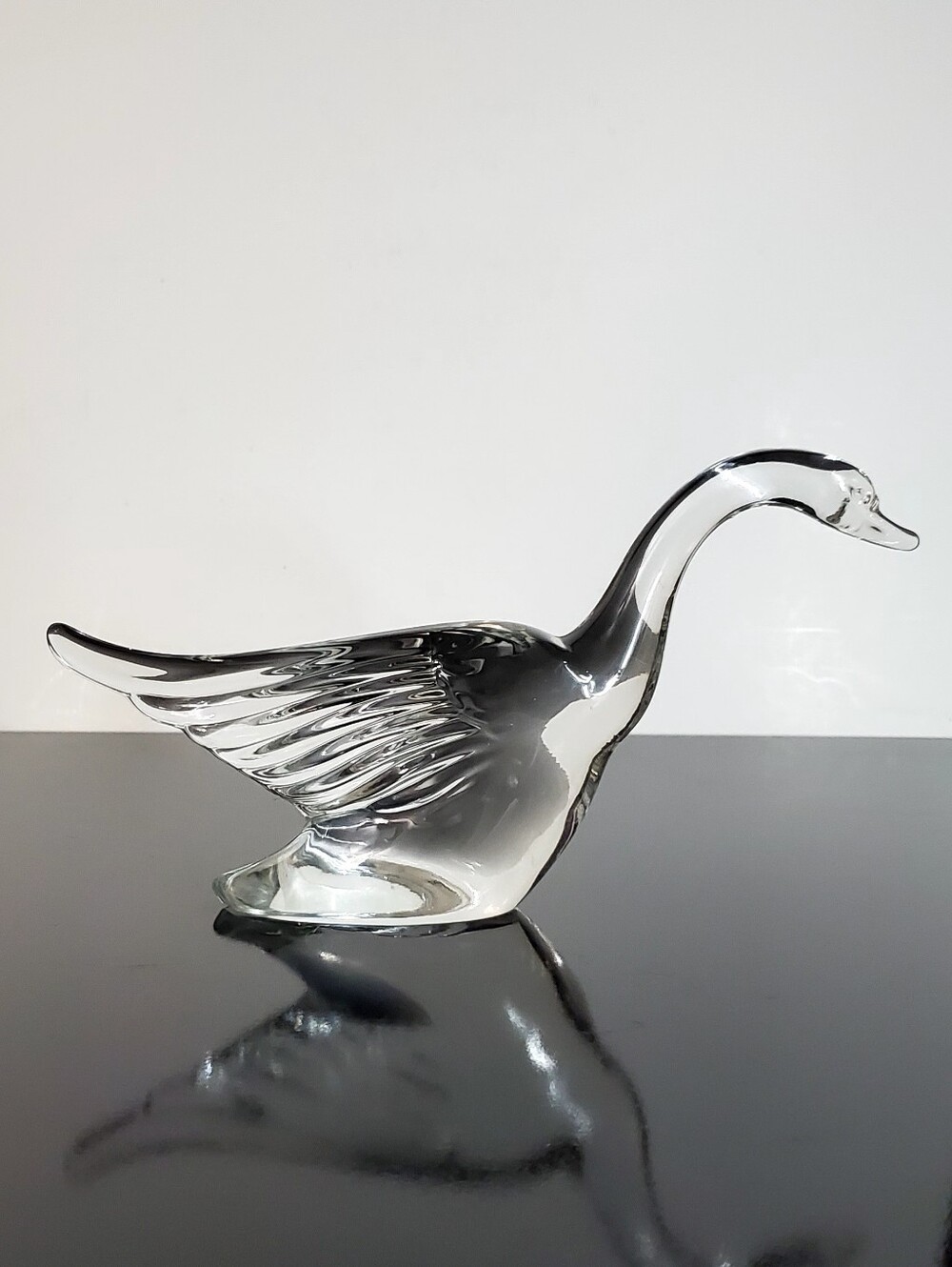 (2) Heisey Blown Clear Crystal Geese In Motion Figurines by Imperial Glass - Picture 4 of 16